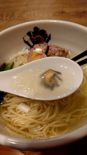 満鶏軒 秋葉原UDX秋葉原拉麺劇場店的實拍高清圖