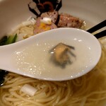 満鶏軒 秋葉原UDX秋葉原拉麺劇場店的實拍圖