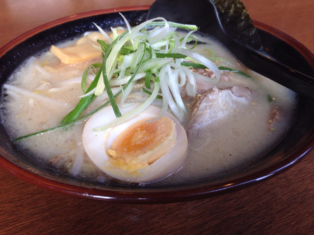 ラーメンの王道 北浜商店 金堀店的实拍高清图
