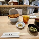 とんかつ丸七 深川不動店的實拍圖