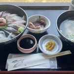漁港めし的实拍图