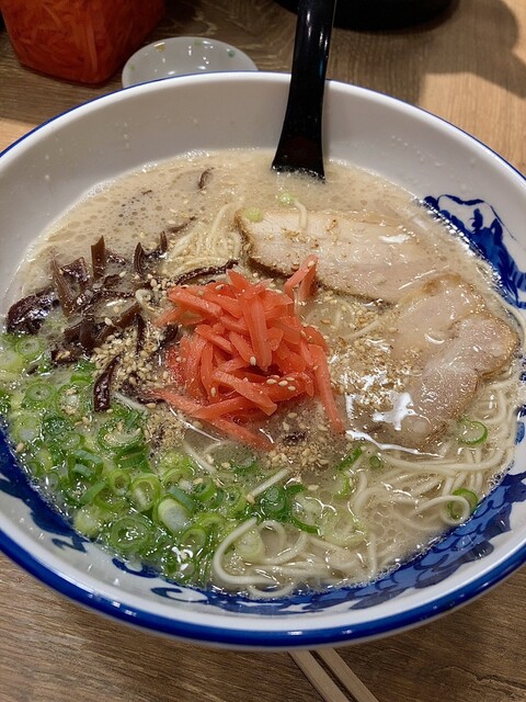 元祖 糸島ラーメン銅羅 福岡空港店的實拍高清圖