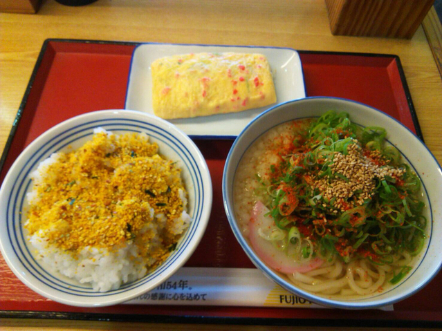 福知山下荒河食堂的实拍图