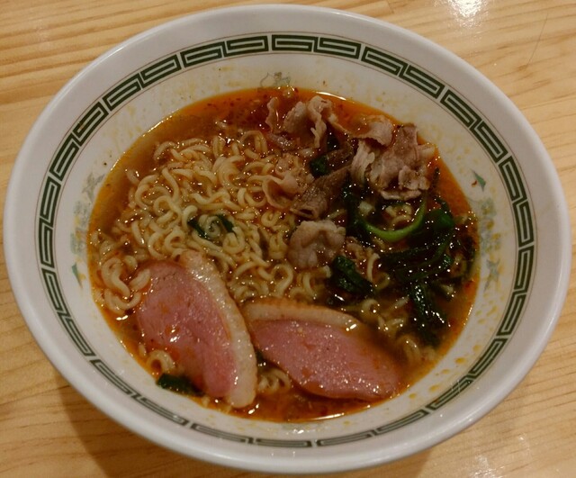 七色麻辣湯的实拍高清图