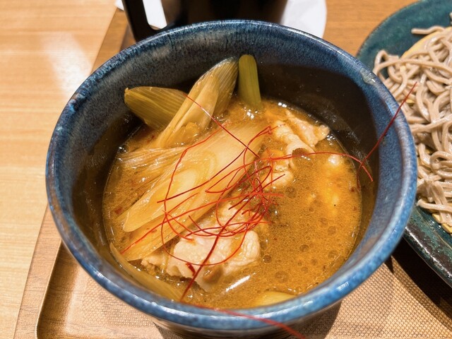 肉蕎麦 トムラウシ 田町店的实拍高清图