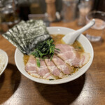 recommendations for 神楽坂家系ラーメン モンタナ