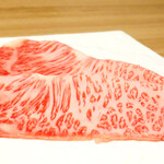 近江うし 焼肉 にくTATSU 青山本店的實拍圖