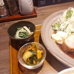 赤目のおやじ的实拍图