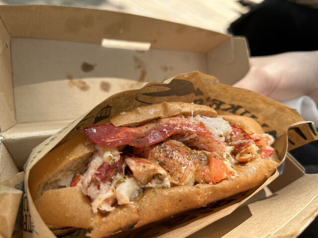 recommendations image for LUKE’S LOBSTER 表参道キャットストリート店