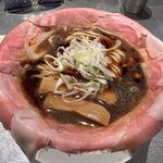 ラーメン 大戦争 和泉店的实拍图