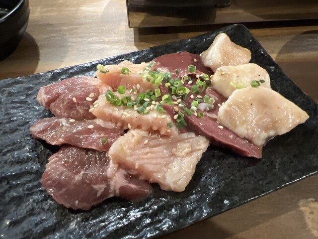 recommendations image for 焼肉ホルモン 瞭