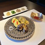 韓国料理 KOREAN DINING HAN CHEF 下北沢店的实拍图