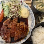 烏森絶メシ食堂的實拍圖