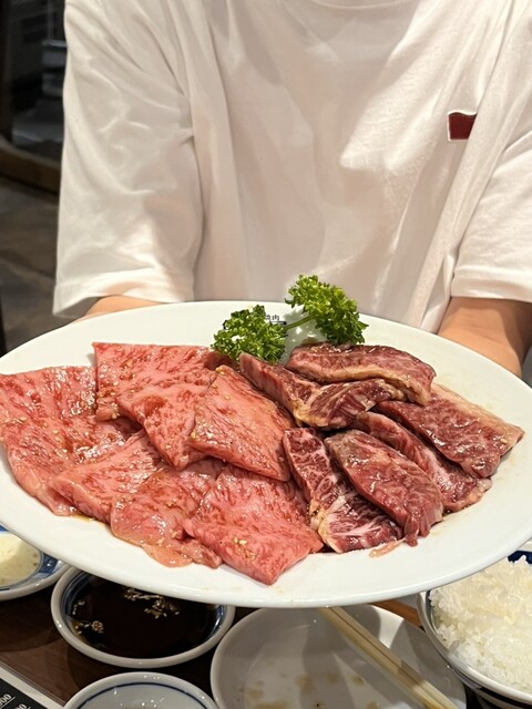 本格大衆焼肉 飯田屋的实拍高清图