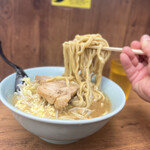 ラーメン二郎 池袋東口店的实拍图