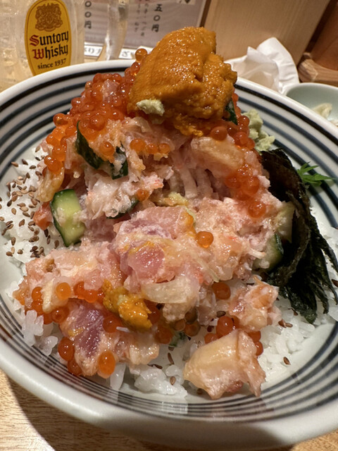 日本橋海鮮丼 つじ半 ミッドタウン店的實拍高清圖