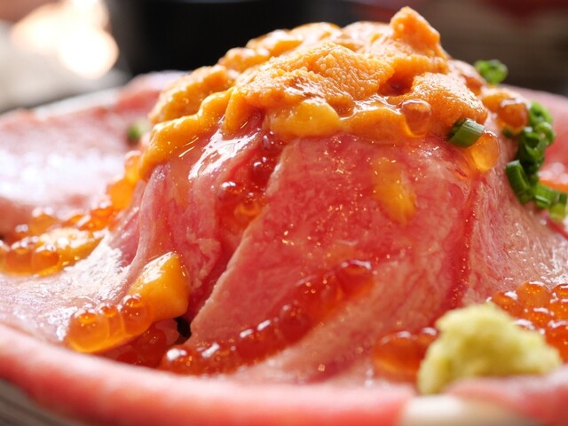 吉祥寺 肉ドレス海鮮丼 渋谷道玄坂店的實拍高清圖