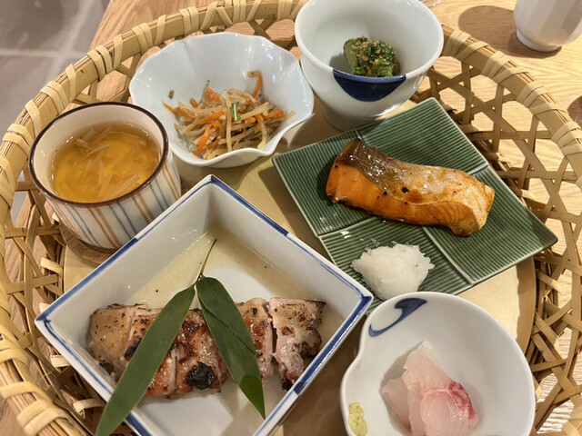 ニホンの食卓つくみ ルミネ荻窪店的實拍高清圖