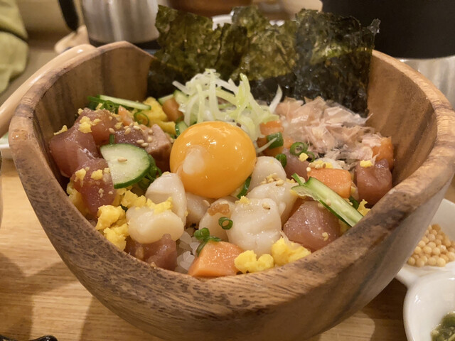 こめらく お茶漬けといろどり唐揚げ。 新宿ミロード店的实拍高清图