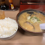 三代目 月見軒 本店的實拍圖