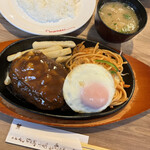 肉の万世 神田駅前店的實拍圖