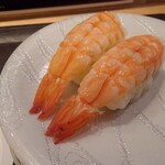 回転すし屋 HiBaRi  新宿店的实拍图