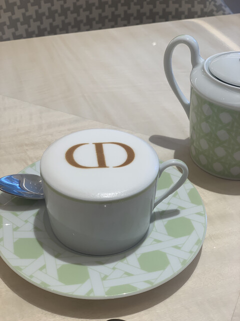 recommendations image for CAFE DIOR by LADUREE