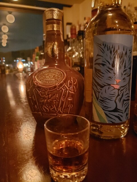 ラム＆ウイスキー的实拍高清图