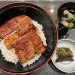 鰻萬 阪急うめだ本店的實拍圖