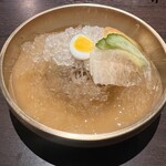 韓国料理 KOREAN DINING HAN CHEF 下北沢店的实拍图