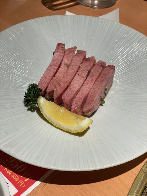 炭火焼肉 羅山 琴似店的實拍高清圖