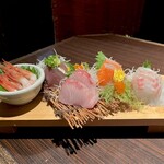 北海道海鮮・離れ情緒～ 西５東３～ 新宿東口店的實拍圖