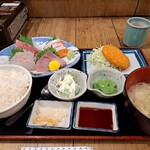 磯丸水産 池袋サンシャイン通り店的实拍图