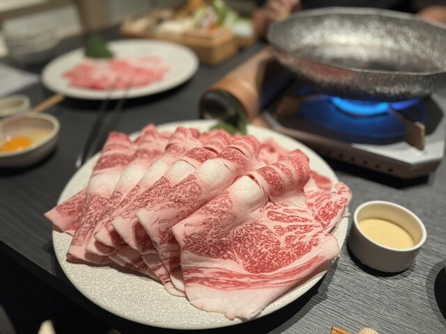 銀座しゃぶ輝 黒毛和牛しゃぶしゃぶ専門店的實拍高清圖
