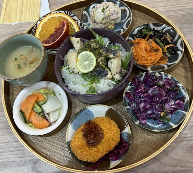 EVERYONEs CAFE的實拍高清圖