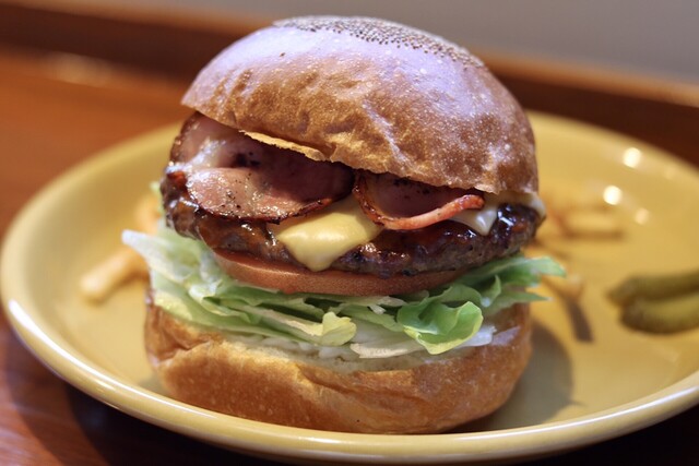 バーガーショップホットボックス的实拍高清图