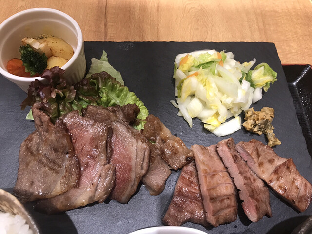 利久 あべのハルカスダイニング店的實拍高清圖