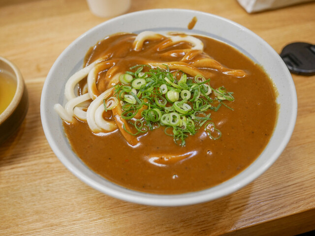 自家製さぬきうどんと肉 甚三 大門店的實拍高清圖