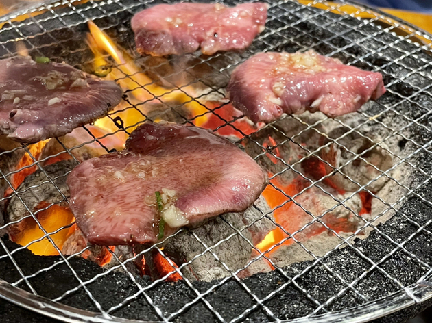 recommendations image for 焼肉ホルモン 万千