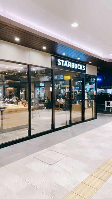 スターバックスコーヒー エトモ祐天寺店的实拍高清图
