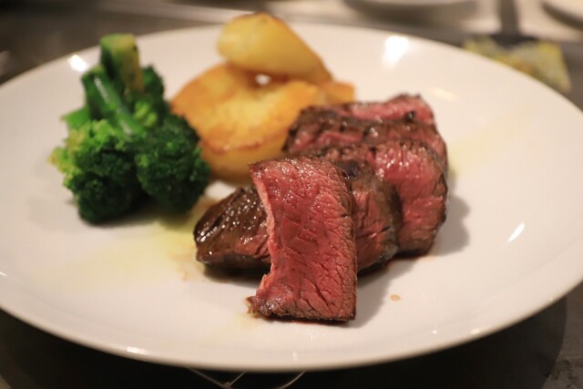 となりの焼肉屋のお好み焼屋 銀河商店的實拍高清圖