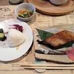 居酒屋りしり的实拍图