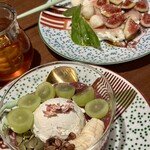 cafe milkygreek 麻布十番店的实拍图