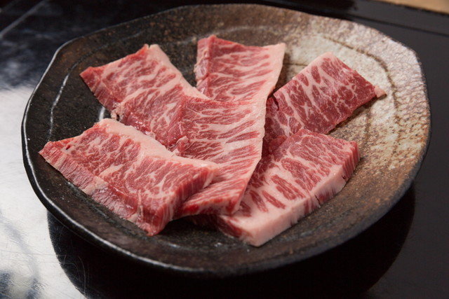 炭火焼肉ながとや的实拍高清图