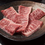 炭火焼肉ながとや的实拍图