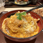 鶏三和 八重洲地下街店的實拍圖