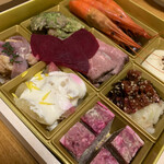 餃子とワイン 果皮と餡的實拍圖