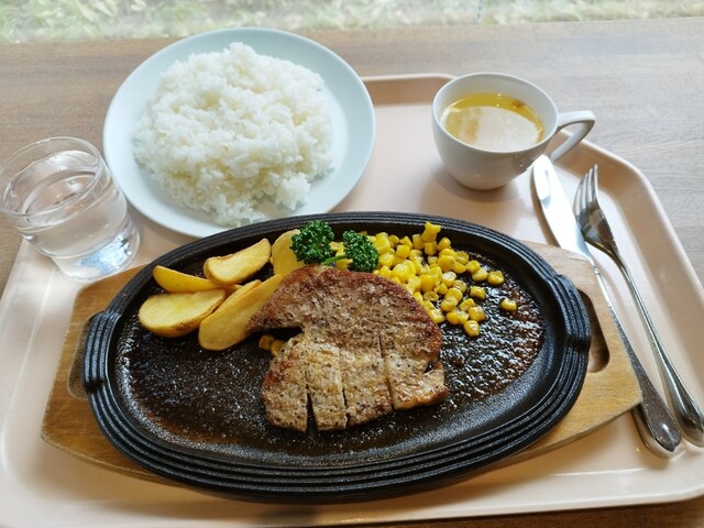 レストランカフェ・地球こうさてん的实拍高清图