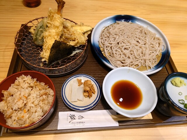 天然大海老天丼 自家製おうどん 白狐的實拍高清圖
