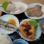 天橋立市場食堂街的實拍圖